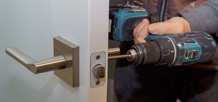 Broken Door Handle Lock Repair in El Cerrito, California